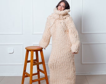 Chunky Pullover Kleid aus Merinowolle mit Rollkragen in plus Größen erhältlich