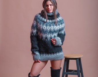 Bellissimo maglione islandese, maglione nordico soffice, dolcevita in mohair oversize, maglione da donna Lopapeysa, maglione Fair Isle, pullover lavorato a mano