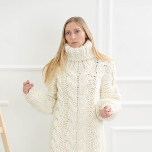 Cream Cable  Crochet Wool Turtleneck Sweater, Beige oversize wool  pullover, Chunky warm winter cardigan