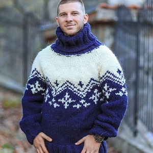 Christmas turtlenecks men discount
