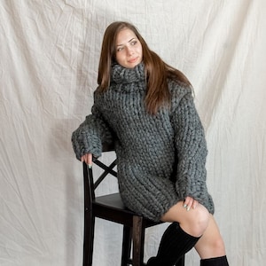 Grey chunky sweater made of soft wool available in plus sizes image 1