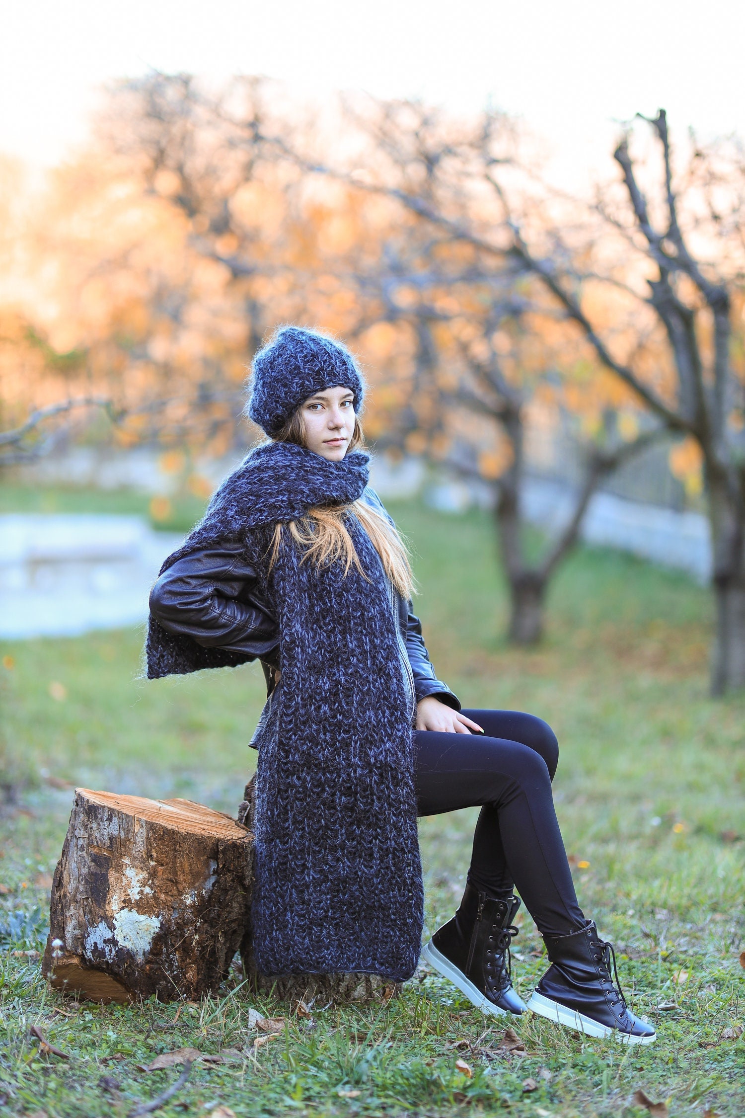 Long Wool Scarf, Blue Bulky Shawl, Giant Winter Scarf, Women Winter Accessories, Wide Shawl, Big Winter Scarf, Wool Accessories, Womens Day