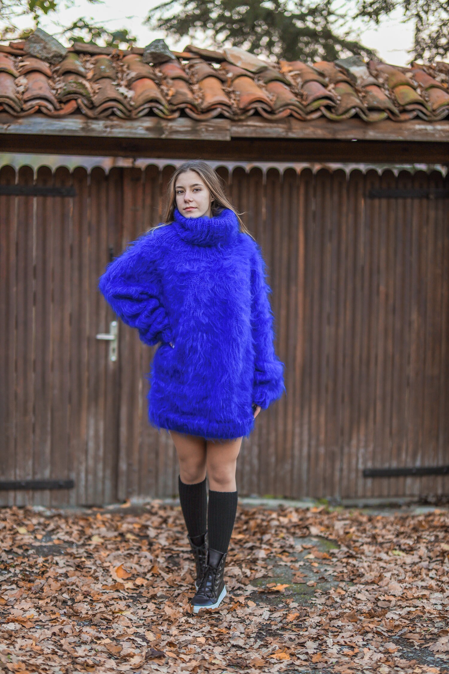 Kleding Dameskleding Sweaters Pullovers Koningsblauwe oversized mohair trui met enorme coltrui voor de winter 