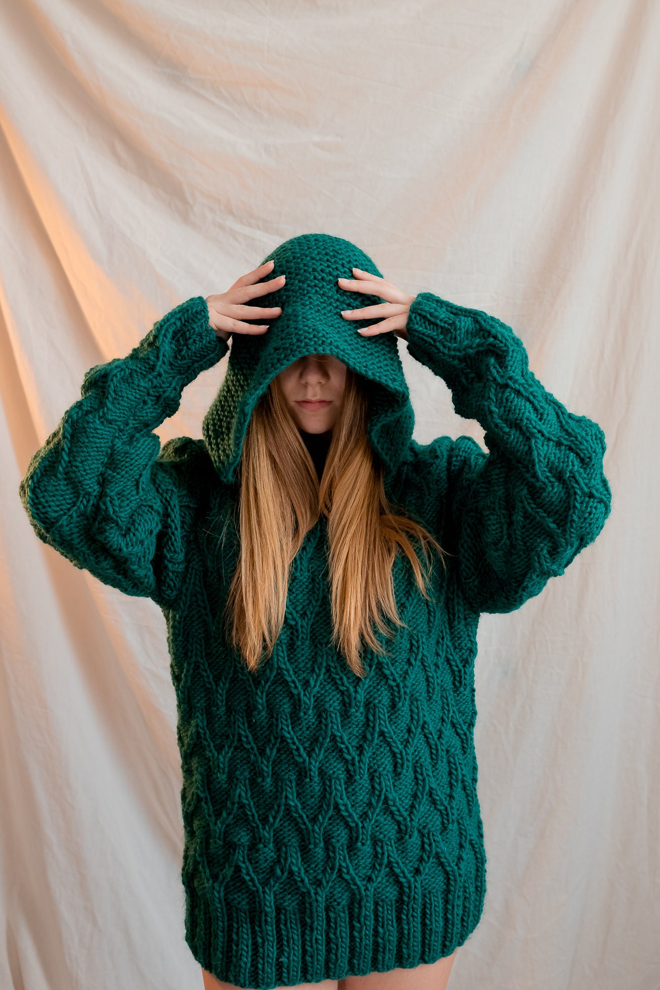 100% Wool Gentle Knited Hoodie
