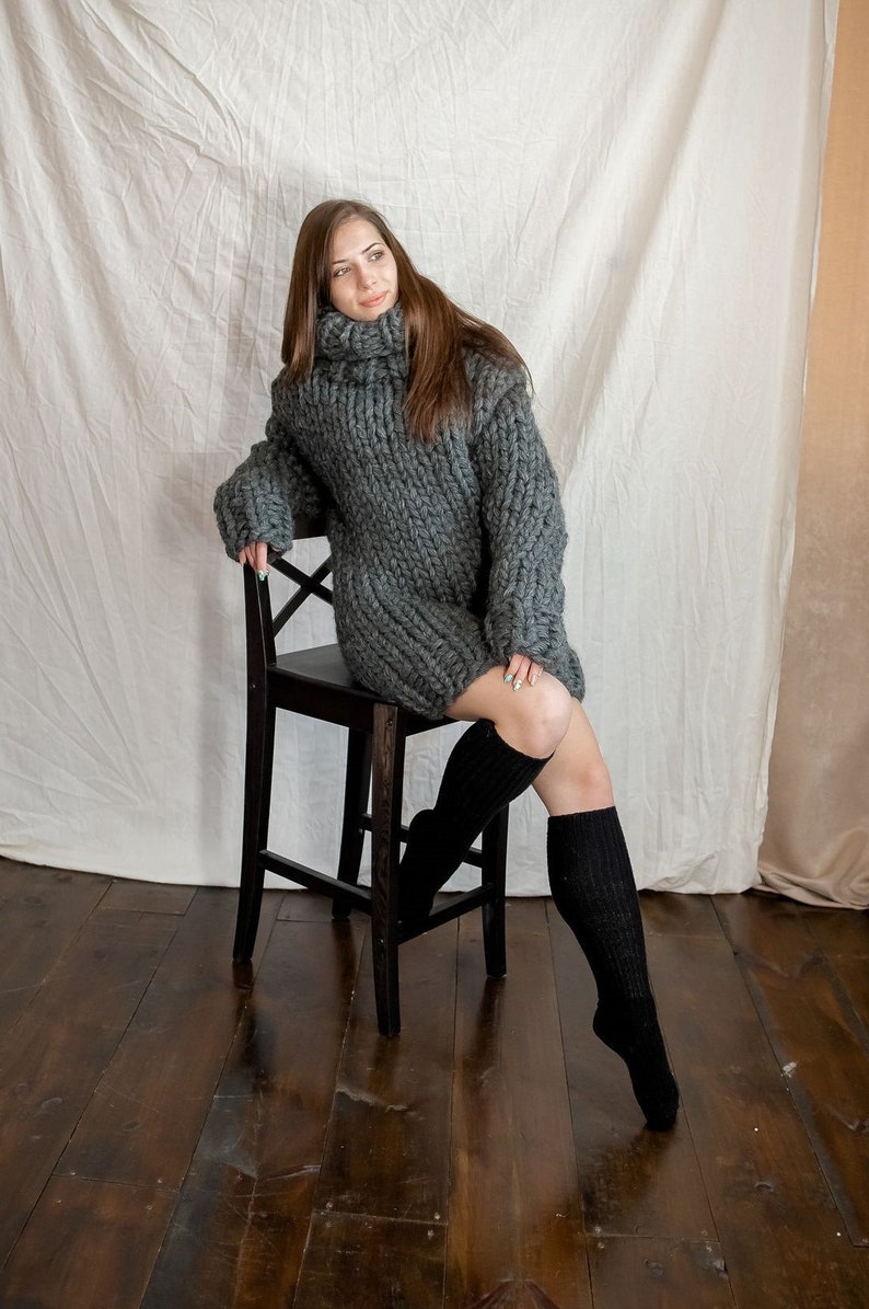 Grey chunky sweater made of soft wool available in plus sizes image 1