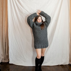 Grey chunky sweater made of soft wool available in plus sizes image 6