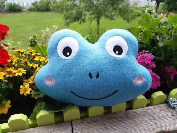 Frog Pillow, Rattle, Cuddly Pillow, Embroidery File, Embroidery