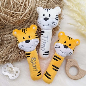 Rattle tiger stick rattle, ITH embroidery file, embroidery pattern / embroidery motif 13x18 / 4 versions