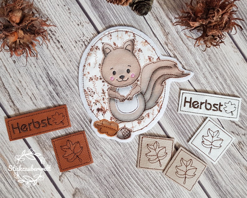 Button plus Label Stick File DoodleApplication Embroidery Pattern Embroidery Motif in 4 Sizes 13x18 15x24 18x28 20x28 Set Squirrel2