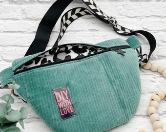 ITH embroidery design, Crossbody Bag Finja/ Fanny Pack/ ITH/ Blank embroidery design / 18x28