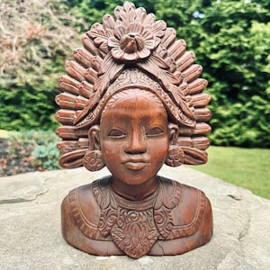 Vintage BALI Woman Hand Carved Wood Statue