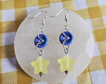Button dangle earrings