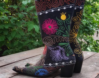 Vintage floral emebroidered womens boots, Floral cowboy boots, Suzani boots, Handmade, Boho style, size US 6/ EU 37/ UK 4