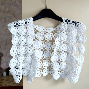 Vintage hand made crochet white cotton open front cropped vest duster one size