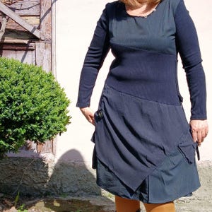 Vintage Italian navy blue midi dress with pockets and long sleeve size L