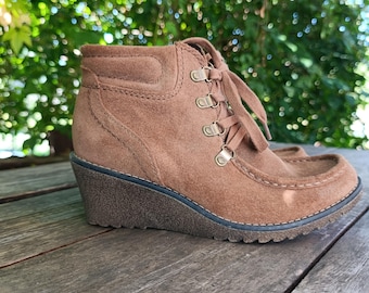 Vintage 90's Y2K Boho brown suede leather platform heels ankle boots for women's size US 7/ EU 38/ UK 5