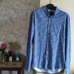Blue print mens shirt by Marrakesh button up long sleeve small size