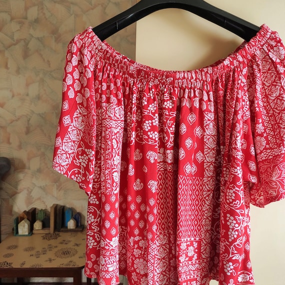 Red bandanas patchwork print open shouldless top … - image 1