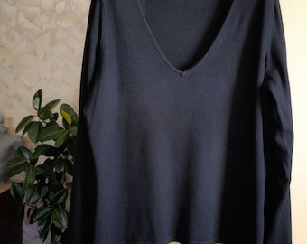Vintage women's black puloveer by Marks&Spencer deep v neck long sleeve size M L