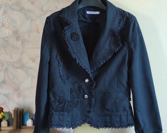 Vintage 2000's Y2K 100% cotton black blazer with beaded and lace embroidery small size