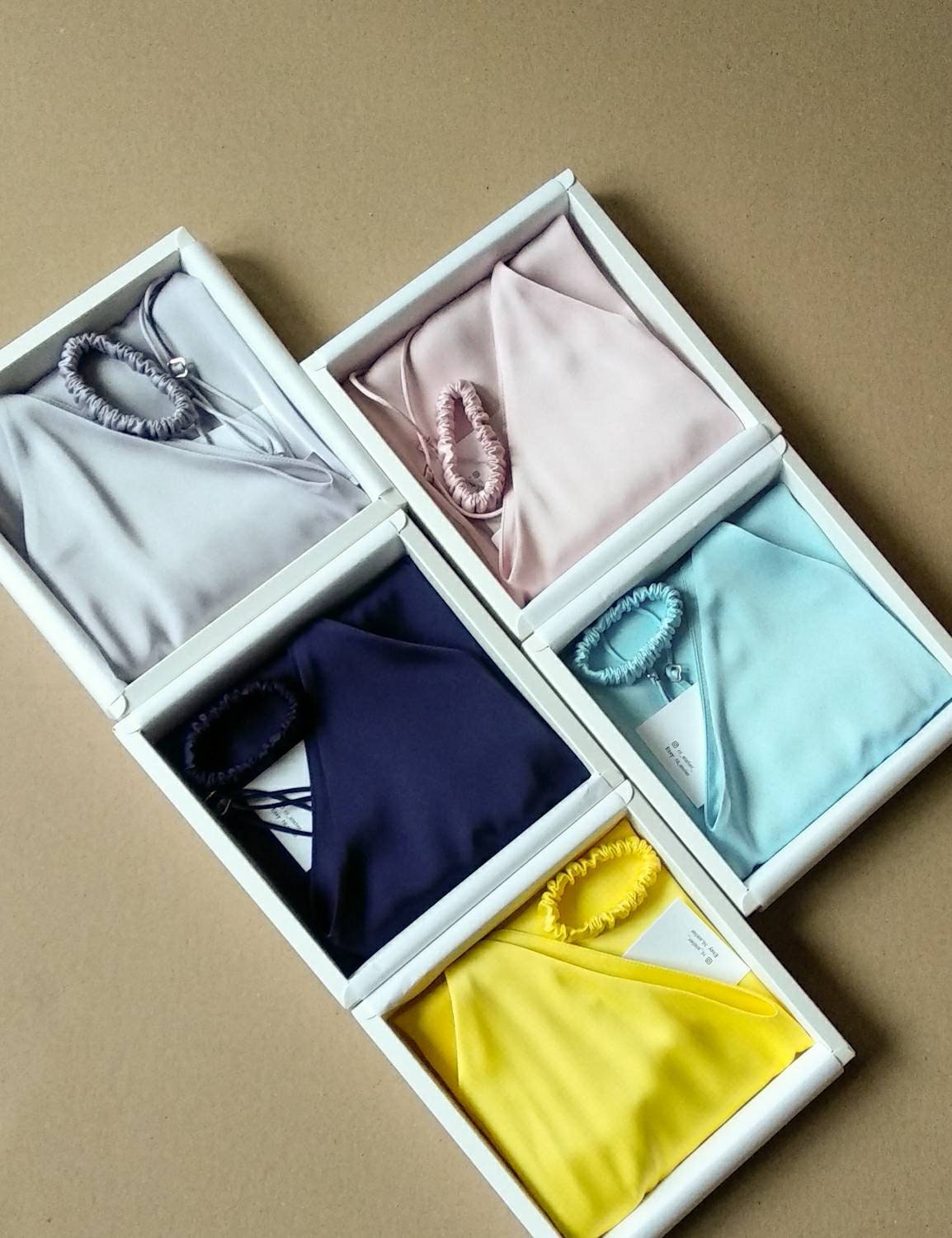 Satin camisole v-neck in colors.