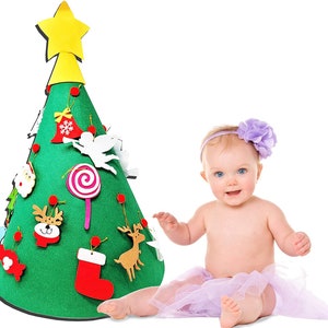 Felt Christmas Tree for babies, kids and toddlers - Fun DIY Holiday Craft Activity to get in the Christmas Spirit