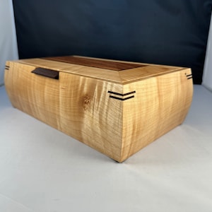 Keepsake Box, Curly Maple and Rosewood