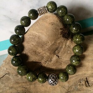 Green Quartzite Beaded Stretch Boho Artisan Bracelet Unisex