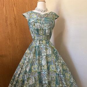 Vintage 1950s Elsie Krassas-Waikiki Seashell Tropical Hawaiian dress S/M