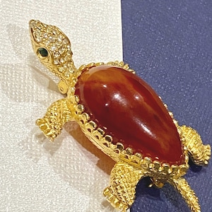 Vintage Hattie Carnegie Tested Bakelite Pave Rhinestone Turtle Brooch