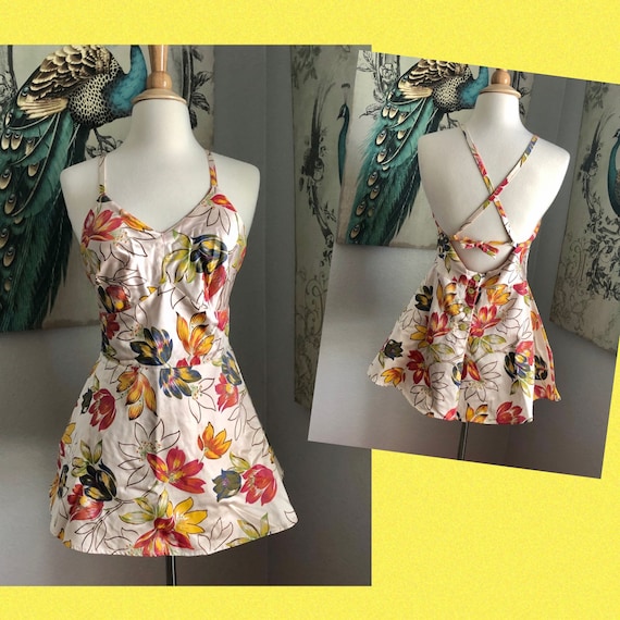 Vintage 1940s Tie Back One Piece Swimsuit M