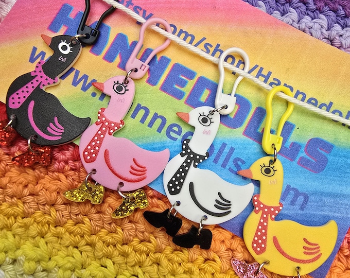 Goose stitch marker. Stitch markers geese. Goose. Goose stitch markers. Progress keepers. Notions. Stitch marker. Animal charm.