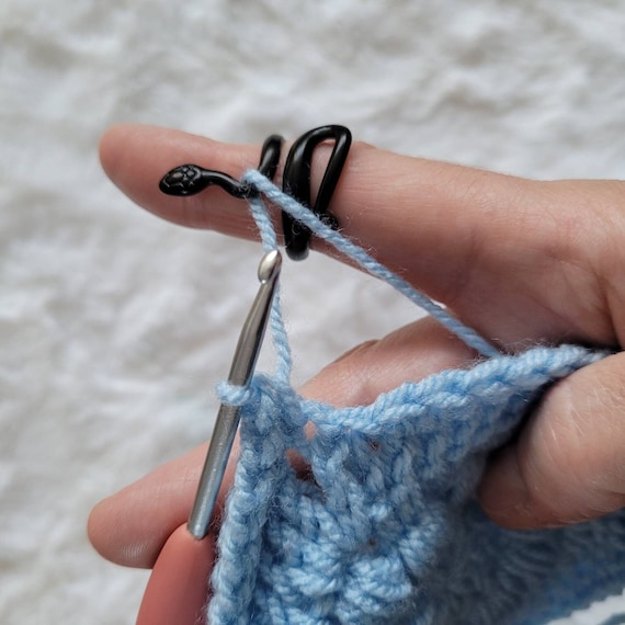 Adjustable Crochet or Knitting Loop Ring, Crochet or Knitting Ring  Accessory, Crochet Ring, Knitting Ring, Jewelry, Crochet, Knitting, Yarn  Guide -  Hong Kong