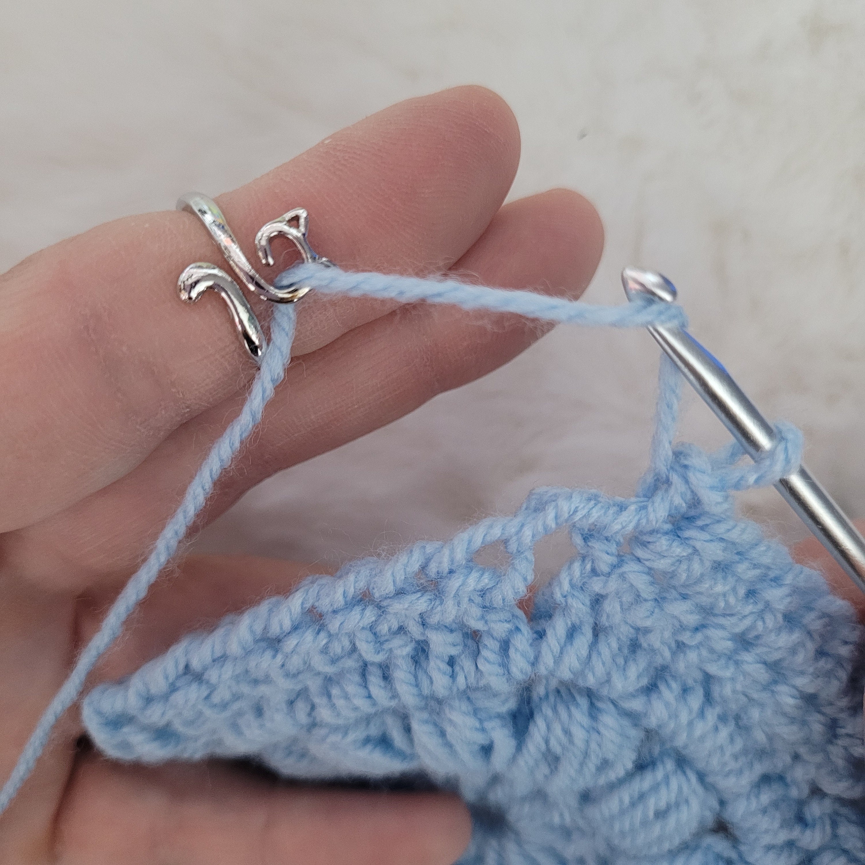 Ring Crochet Adjustable Crochet Tool Knitting Ring Tool for Finger