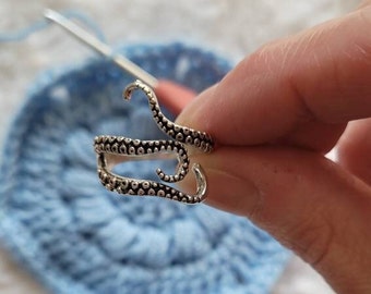 Sterling Silver Yarn Ring Fancy Peacock Adjustable Size Crochet Ring  Beginner Knitting Crocheting Gift Crochet Tension Regulator Tool -   Denmark