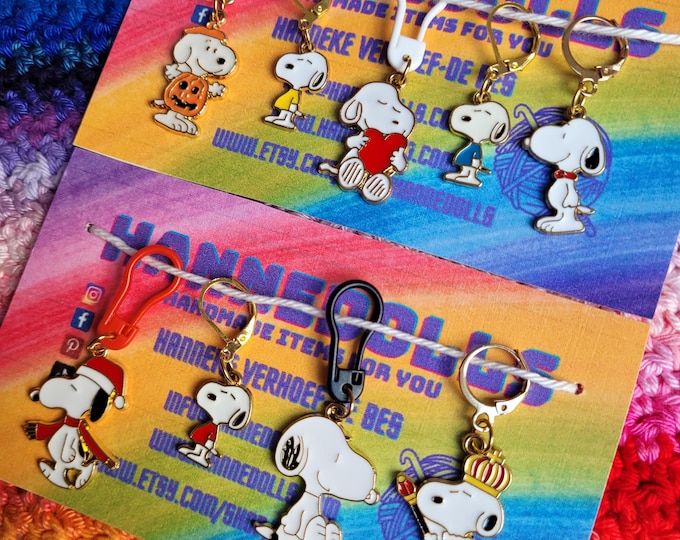 Dog beagle stitch marker. Place markers. Progress trackers. Dog charm. Row markers. Dogs. Cartoon stitch marker. DIY