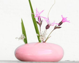 Handmade Ikebana Vase, Midfulness gift, Japanese Wabi Sabi Decor, Ceramic Flower Arrangements,Black Ikebana,Pink ceramic flower frog, kenzan