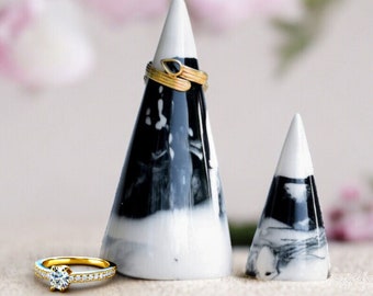 Marble Ring Holder Cone, Set 2