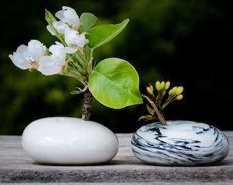 Handmade Ikebana Vase, Midfulness gift, Japanese Wabi Sabi Decor, Ceramic Flower Arrangements for Fresh Flowers, ceramic flower frog, kenzan