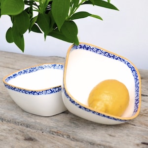 Set of two ceramic soup bowls, 5 inch blue floral bowl, Japanese-style ceramic bowls, rice bowls, breakfast cup bowls, dessert . Pocelain