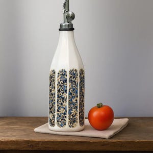 Ceramic oil bottle, ceramic oil cruet, pottery oil bottle, olive oil dispenser,Customizable Oil Bottles,Housewarming gift, pottery,porcelain