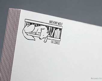 Hund in Bibliothek Buch Stempel, Personalisierter Ex Libris Stempel