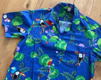 70s Hawaiian Shirt Vintage 1970s Made in USA Cotton Mens Small Short Sleeve Button Up Aloha Tropical Vacation Toucan Parrot Birds