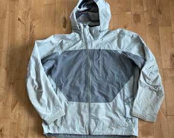 Vintage Early 2000's Grey & White Arc'teryx Sidewinder AR Jacket Gore-Tex Pro Shell Men's L Made in Canada Arcteryx Ski Wear Rare Streetwear