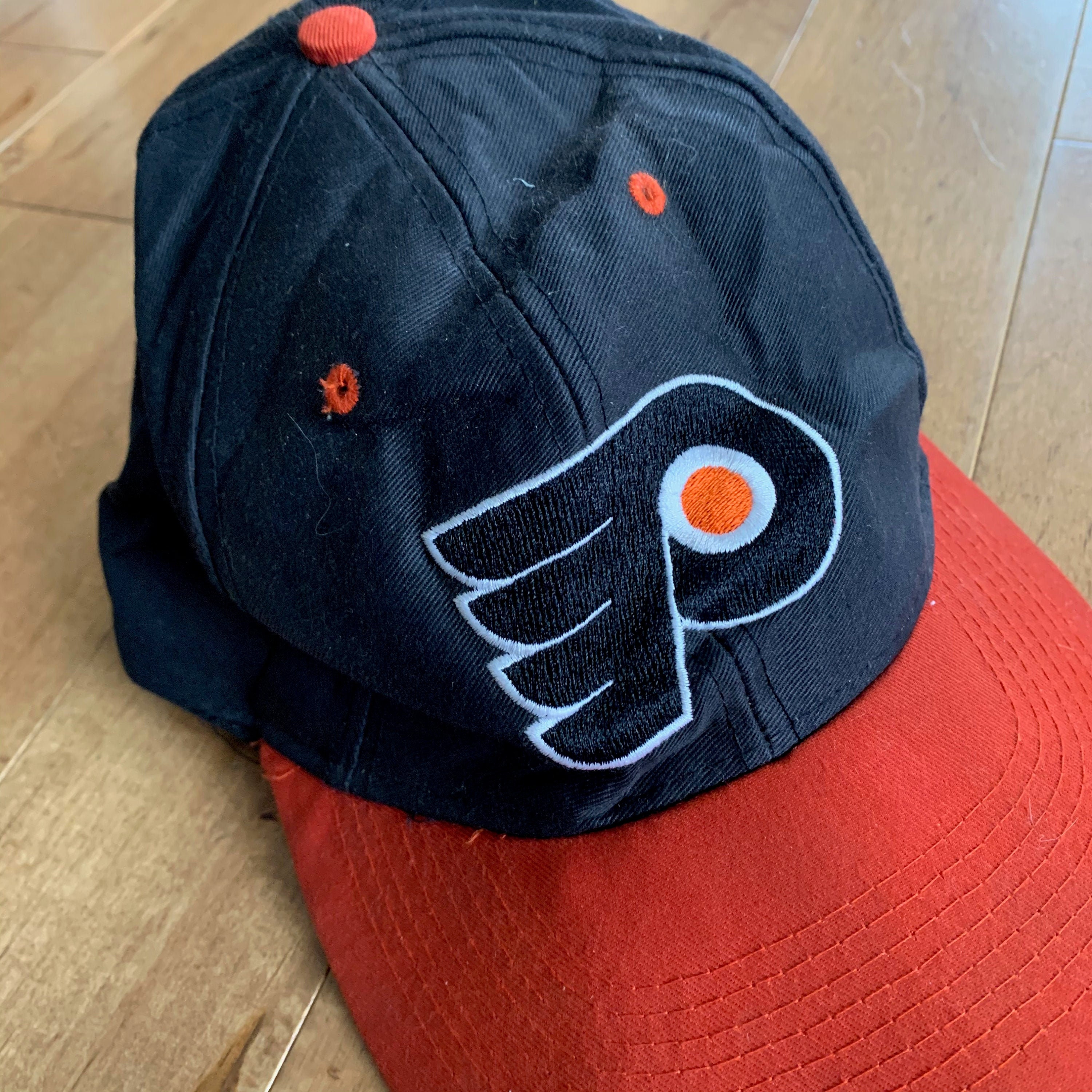Vintage Philadelphia Flyers Hat NHL Color Block Grail 90s 