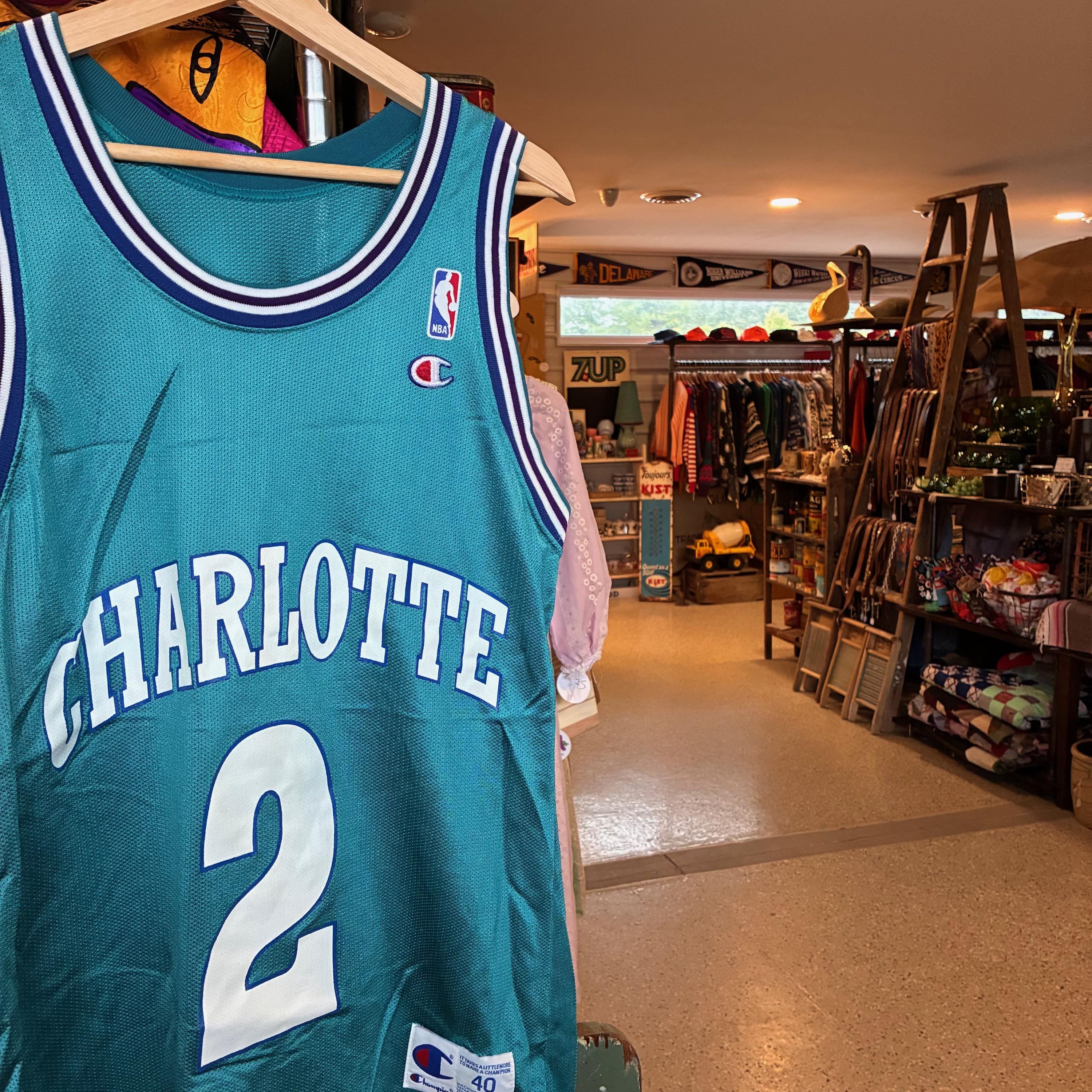 1990s Vintage CHARLOTTE HORNETS Champion Basketball Jersey Larry