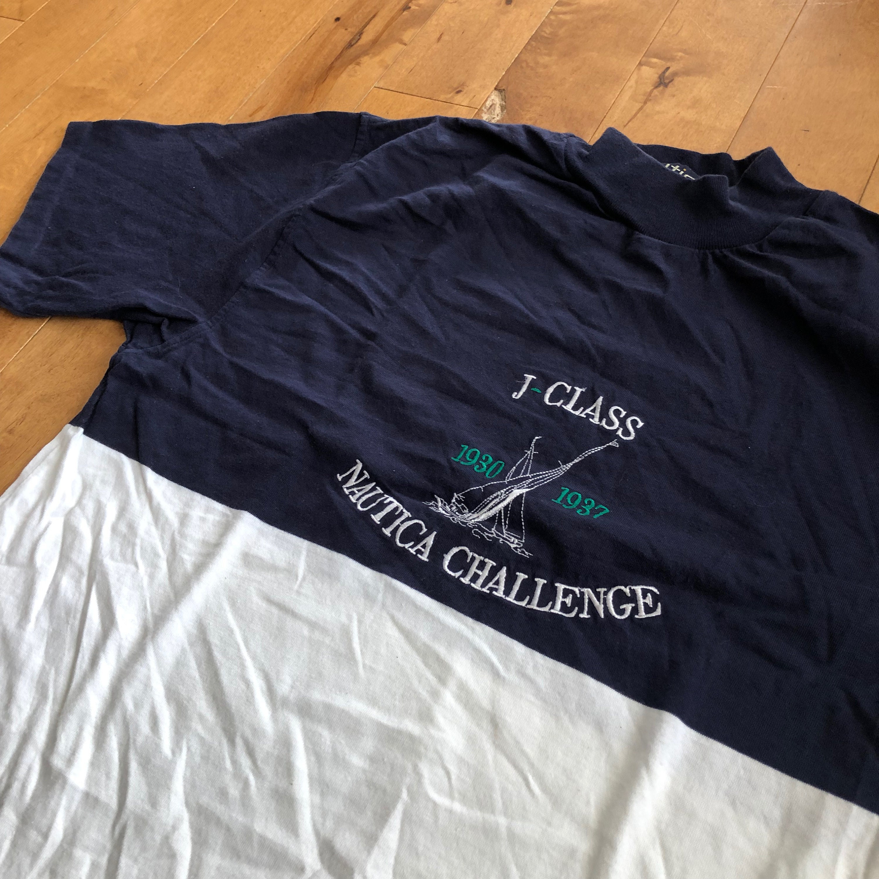 90s Nautica Shirt L Vintage Nautica T-shirt Large Nautica XCVI Large Logo  Spell Out Logo Bar Made in USA 100% Cotton Faded -  Hong Kong