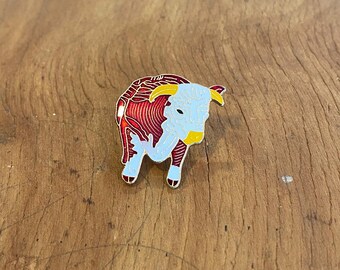 1980s Vintage BRAUNER KUH Emaille Anstecknadel Retro Landwirtschaft Bauernhof Wildtiere Button Knopf