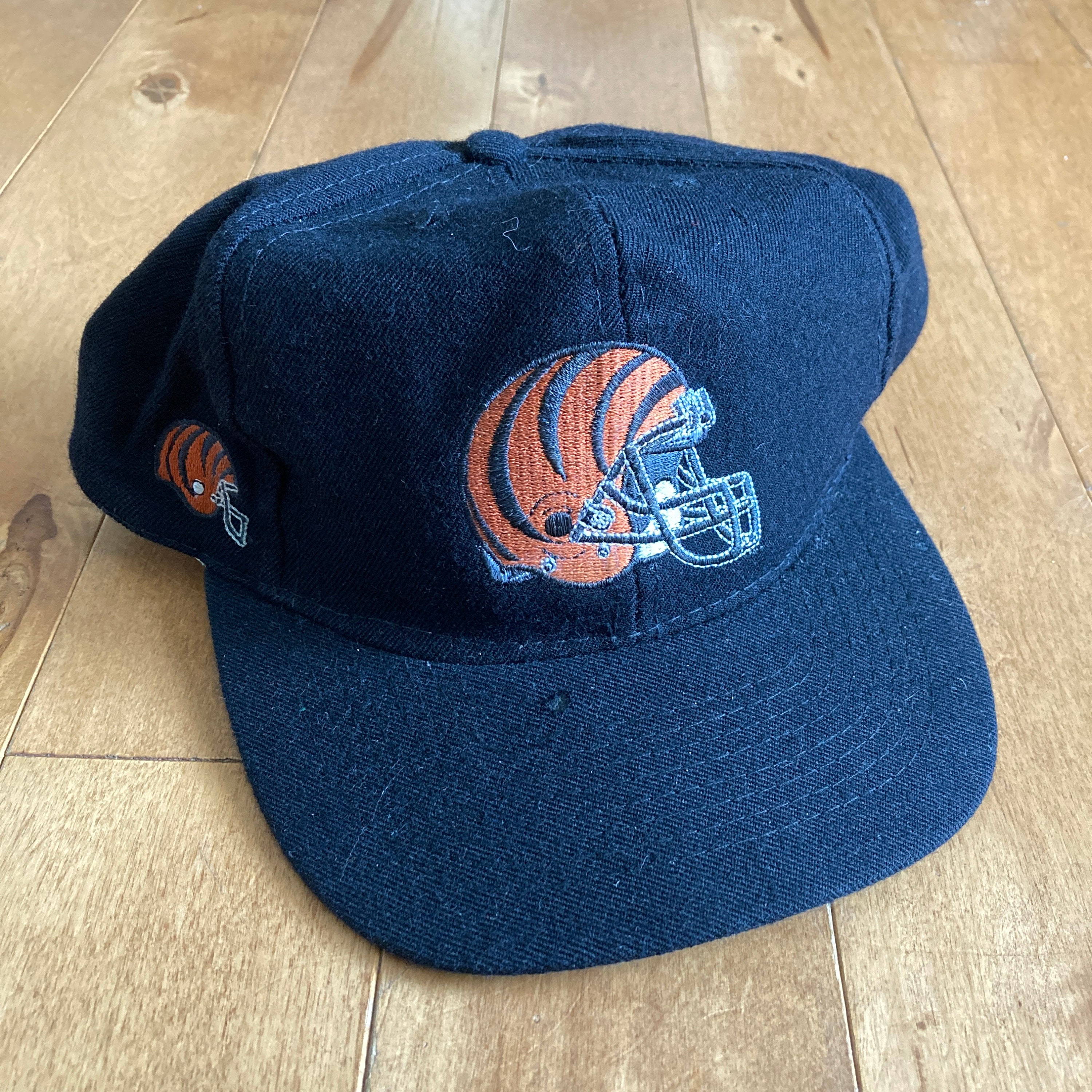 RARE Vintage 90's New York Yankees #1 Apparel/New Era