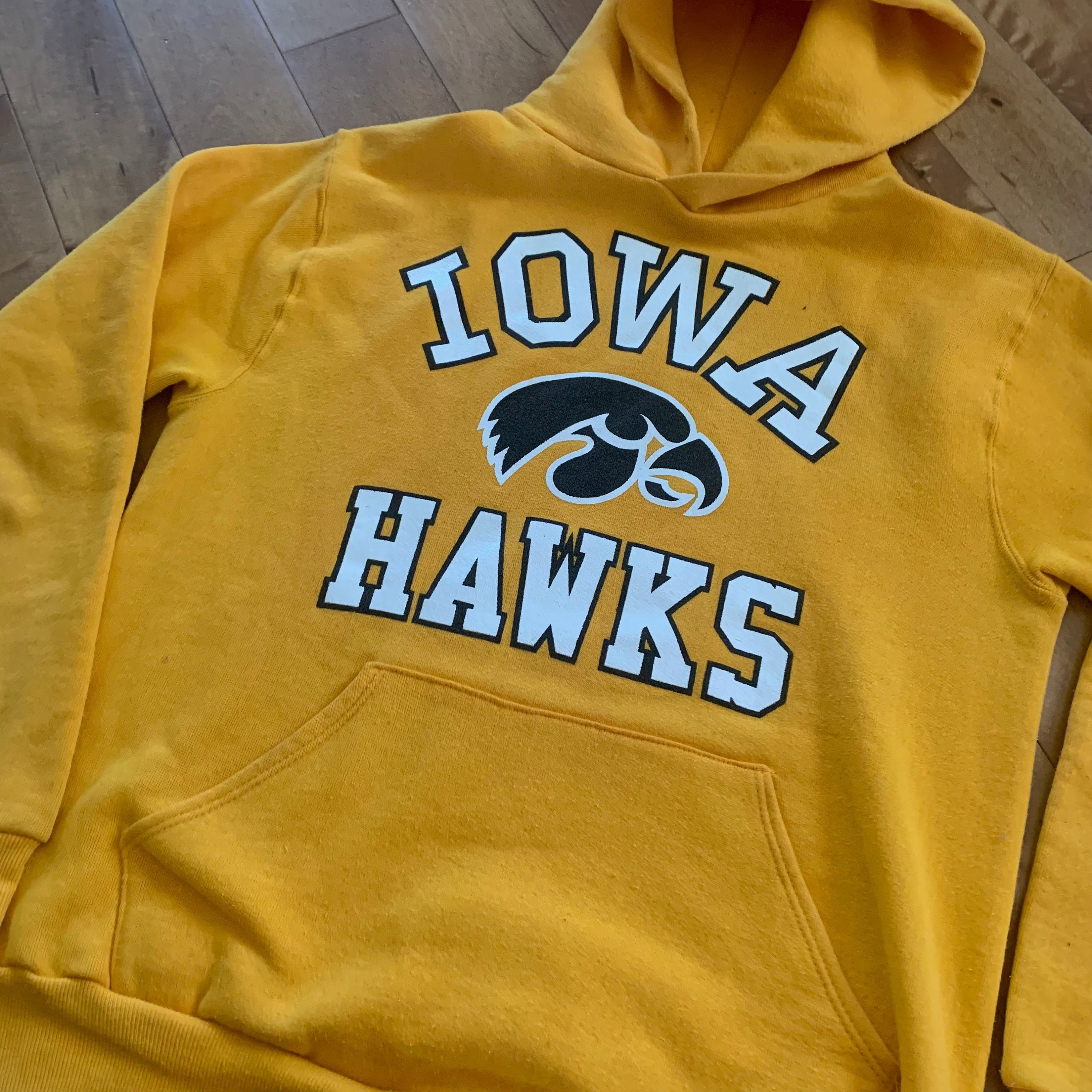 Men's iowa hawkeye sweatshirt hot sale